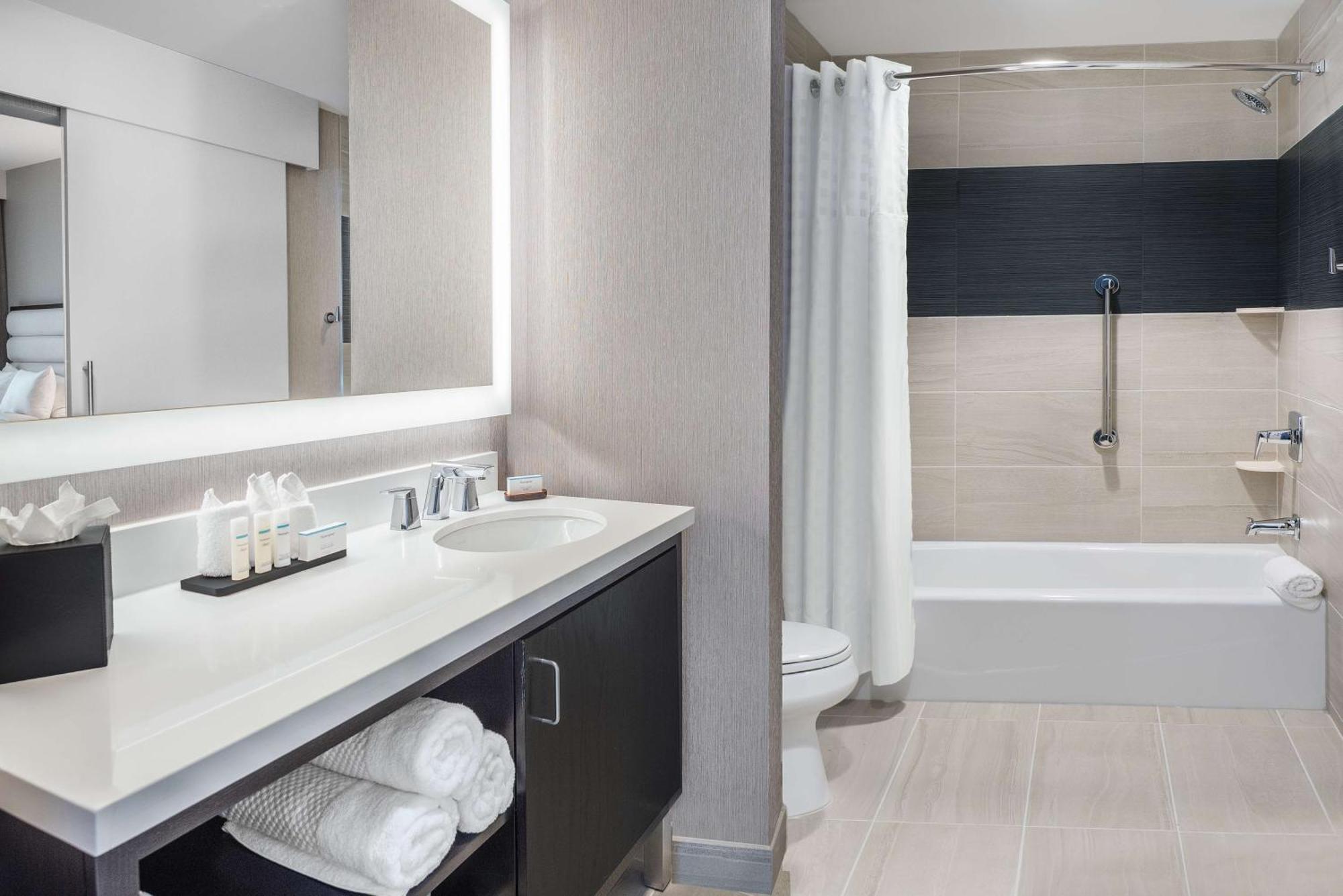 Embassy Suites By Hilton Houston West - Katy Addicks Dış mekan fotoğraf